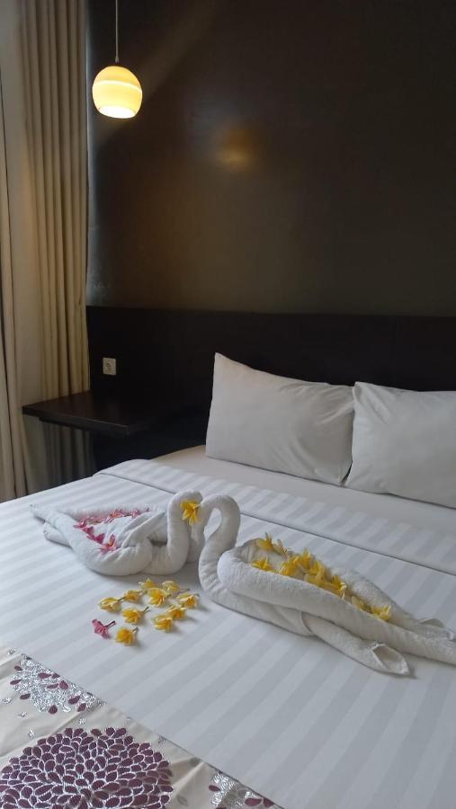 Hotel Cendana Coliving Solo Baru Exterior foto